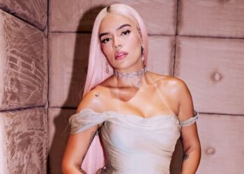 Karol G celebró su cumpleaños con su nueva canción "Contigo"