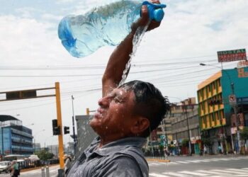 Perú emite alerta ante posibles casos de golpe de calor por altas temperaturas en el país