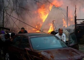 Ascienden a 123 los muertos por los incendios en Chile