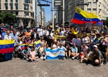 Venezolanos en Argentina se manifestan para reclamar elecciones libres en su país