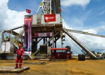 Tellechea anuncia que PDVSA reanudará la producción de lubricantes