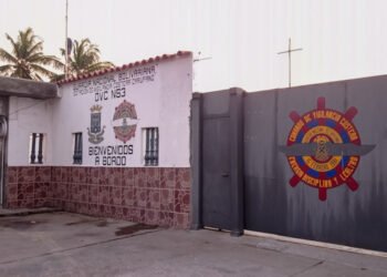 Vigilancia Costera Cumaná incautó 43 kilos de marihuana en persecución a una embarcación