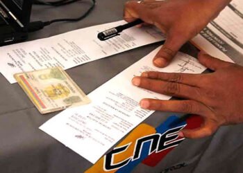 Venezolanos en México denuncian retrasos en registro electoral: "No hay voluntad política"