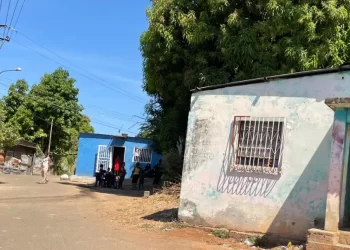 Hombre muere electrocutado en La Laguna mientras intentaba reparar falla eléctrica por apagón