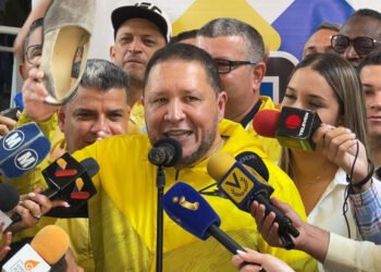 José Brito propone convertir a Venezuela en un "gran eje petroquímico"