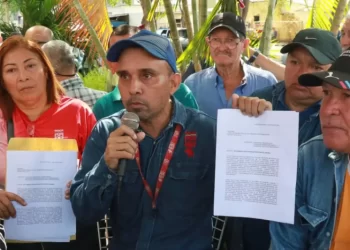 Tarjetas de alimentación: el beneficio que no alcanzó a cubrir a los “salarios protegidos” de la CVG