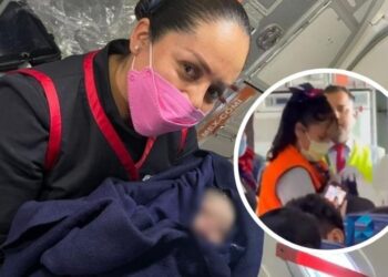 Una mujer da a luz en un avión de Aeroméxico