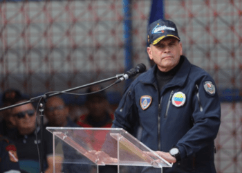 Ceballos reporta 77 detenciones en operativos contra bandas delictivas en Aragua