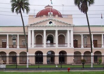 Guyana pide a la comunidad internacional rechazar "el expansionismo ilegal" de Venezuela