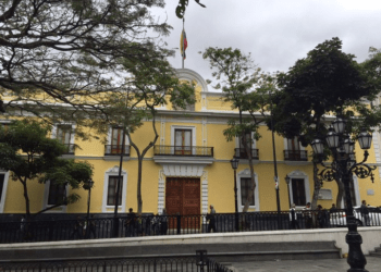 Gobierno venezolano advierte que tomará "decisiones importantes" respecto a su relación con la Unión Europea