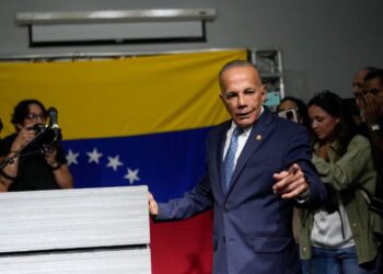 Manuel Rosales se retiraría si el gobierno permite otro candidato opositor (+Video)