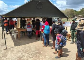 Militares han desalojado a 1.271 personas de mina ilegal colapsada en Amazonía venezolana