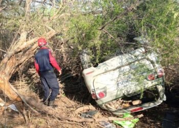 Tres personas resultaron lesionadas en vuelco en el municipio Píritu