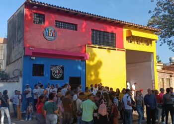 Inauguran en Carúpano tienda distribuidora de Chocolates Yeih