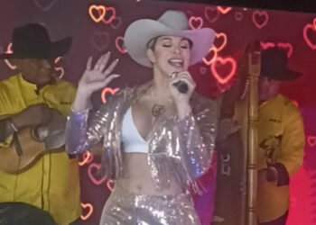 Adricarlis Borges se prepara para estrenar su sencillo "Ni un milímetro de amor" (+Video)