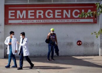Encuesta Nacional de Hospitales 2023: Un sistema de salud en agonía