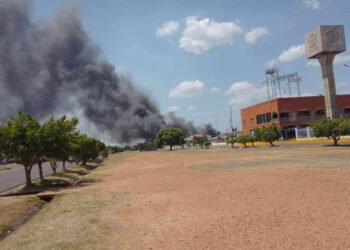 Vehículos fuera de servicio se quemaron en incendio forestal en EPS Ché Guevara en Anaco