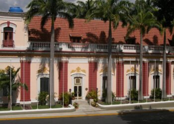 Gobierno venezolano dice seguir los "preocupantes acontecimientos" en Oriente Medio