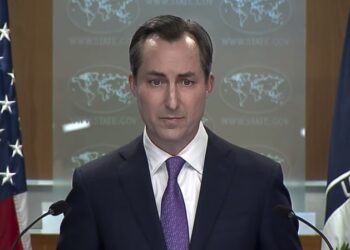 EE.UU. condena el asalto a la embajada de México en Ecuador y urge a resolver diferencias