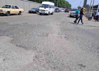 En El Tigre piden asfaltado de la vía hacia El Remanzo de Las Mercedes