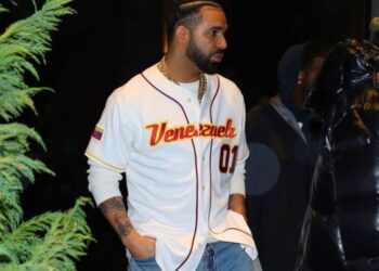 Cantante Drake causó furor en redes sociales, al lucir una camiseta de Venezuela (+Fotos)