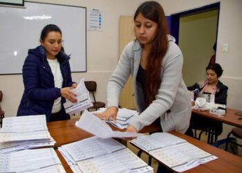 Ecuatorianos rechazaron las reformas económicas, pero aprobaron cruzada de Noboa contra criminalidad