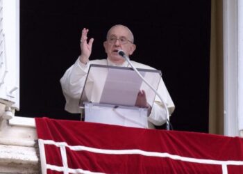 El papa pide no ceder a la lógica de la guerra en Oriente Medio