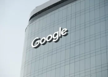 Google abre oficinas en El Salvador y anuncia 200.000 dólares para emprendedoras