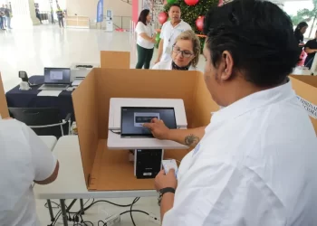 Suspenden voto electrónico en las elecciones en Panamá por la desconfianza de los partidos