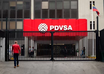 EEUU acusa a 10 venezolanos, españoles y costarricenses de violar ley de sanciones a PDVSA
