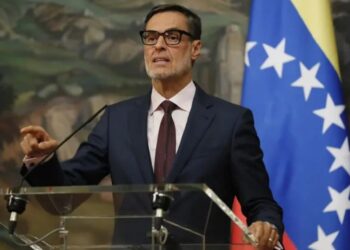 Venezuela autorizó la designación del excanciller Félix Plasencia como embajador ante la OMI