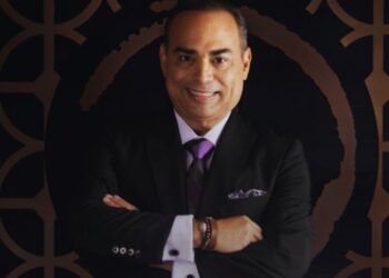 Gilberto Santa Rosa será doctor honoris causa de Berklee