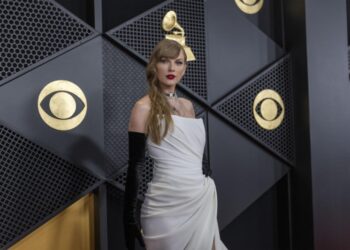 Taylor Swift lanza el viernes 'The Tortured Poets Department', su disco más "necesario"