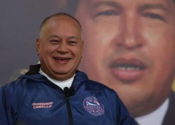 Cabello asegura que no hay salvoconducto para opositores refugiados en embajada argentina