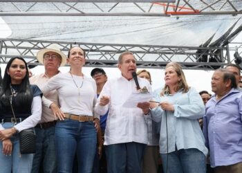 Edmundo González promete una Venezuela con un presidente que "no insulta" si gana comicios