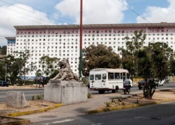 Los números de Misión Vivienda son inconsistentes y hasta las autoridades se contradicen