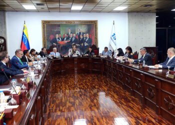 Autoridades de Venezuela establecen una hoja de ruta para corregir el retardo procesal