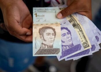 El bolívar cayó 1,67% frente al dólar en los primeros cuatro meses del año