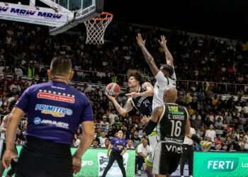 Gladiadores superó a Spartans en noche histórica para Gregory Vargas (+Video)