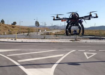 Estados Unidos dona drones a El Salvador para vigilar los "cruces ilegales" de migrantes