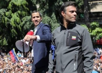 La sombra de Juan Guaidó y Leopoldo López cinco años después del levantamiento frustrado