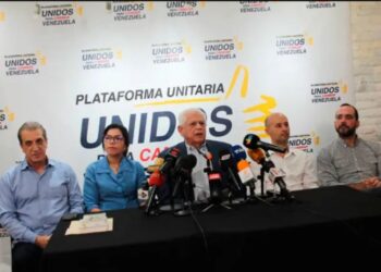 Oposición calificó de insignificante el aumento anunciado por Maduro