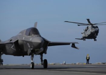 La OTAN considera irresponsable que Rusia anuncie maniobras con armas nucleares tácticas