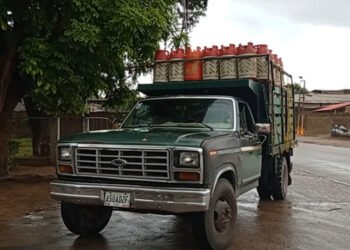 Trabajan en normalizar distribución de gas doméstico en Bermúdez