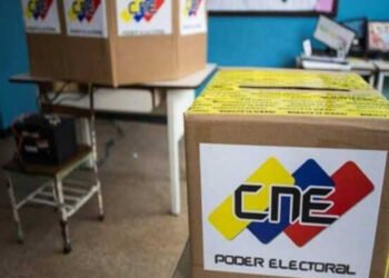 Oposición podría perder 40 % de sus testigos de mesa tras nueva normativa del CNE
