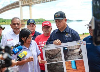 Gobierno venezolano acusa a la oposición de un supuesto plan para derribar el puente Angostura