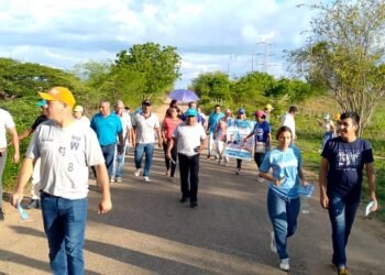 Jóvenes del comando Con Venezuela recorren San Mateo para llevar mensaje de unidad