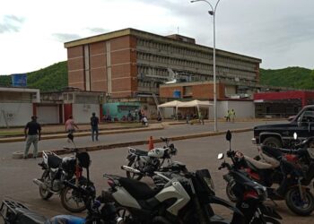 Triple colisión dejó un muerto y cuatro personas heridas en Río Caribe