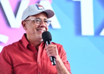 Jorge Rodríguez lanza reto a candidatos: Vamos el viernes al CNE para aceptar resultados