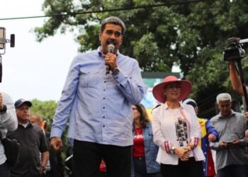 A Maduro «le llueven» reclamos por gasolina en Barinas y ordena resolver el bachaqueo